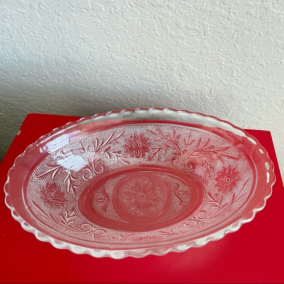 Vintage Anchor Hocking Sandwich Glass Clear Crystal Candy Nuts Oval Bowl - Picture 1 of 3